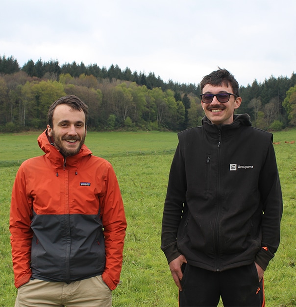 Deux jeunes agriculteurs installés par la Safer Nouvelle-Aquitaine